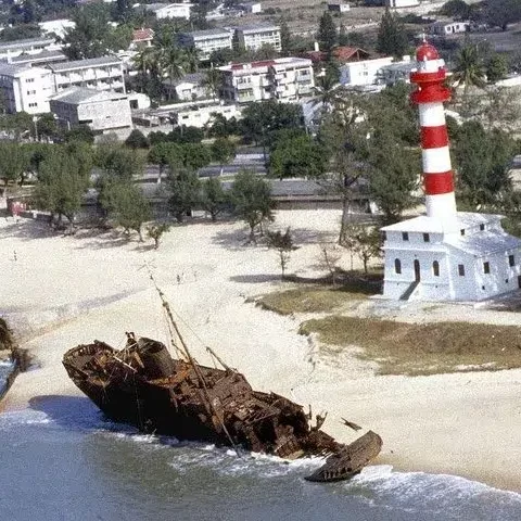 Macuti-Beach-Cidade-da-Beir